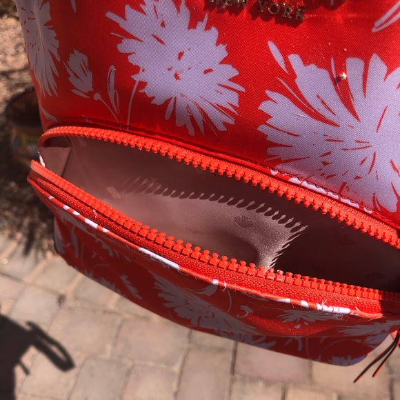 Kate Spade medium backpack- NWT Karissa wild bloom - Picture 10 of 15